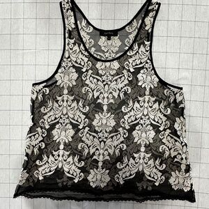 Karen Kane black and white embroidered vest size large